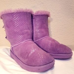 UGG Bailey Bow II Boots Lilac Mermaid Sz2Y